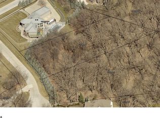 4109 Oakwood Ln, West Des Moines, IA 50265