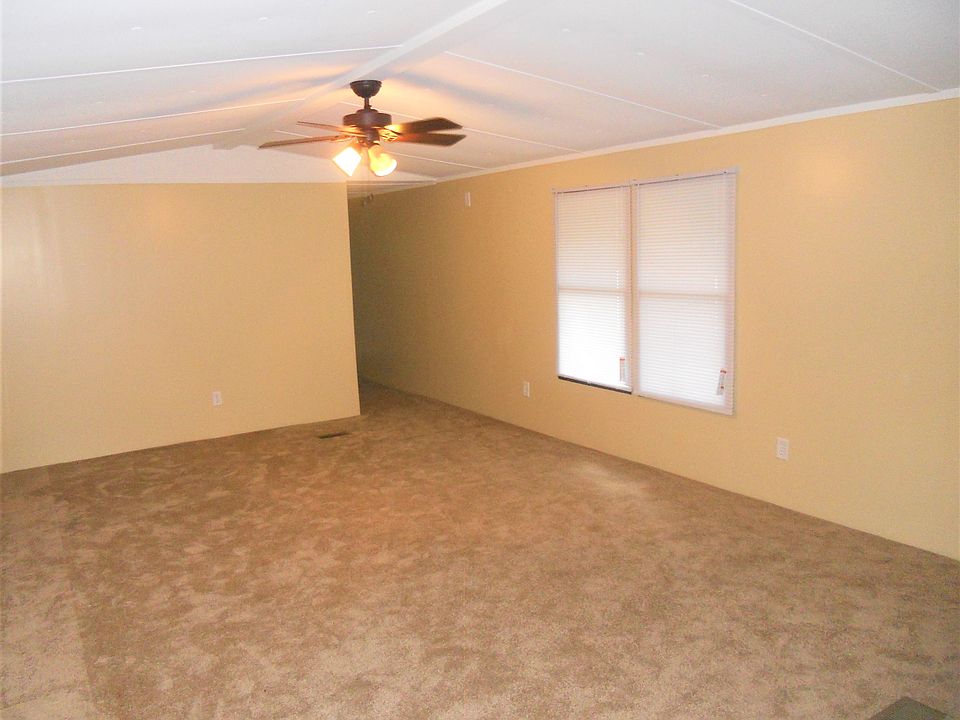 New paint throughout!