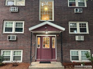 3 Dana Ct APT 11, Hudson, NH 03051