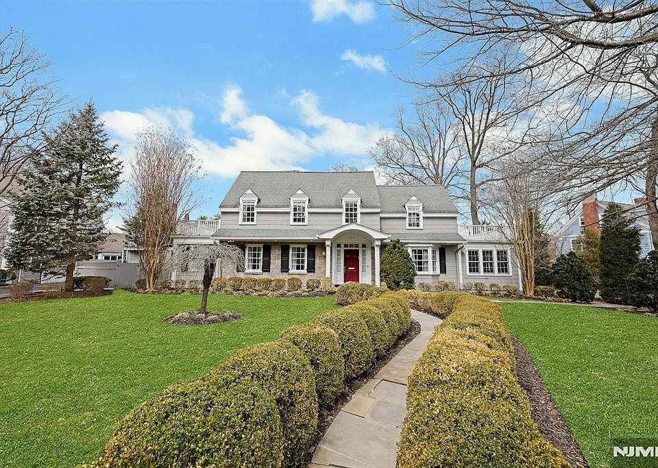 1st image of 170 Hillside Ave