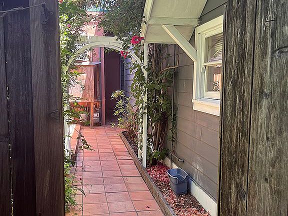 2nd image of 1607 Sir Francis Drake Blvd #C