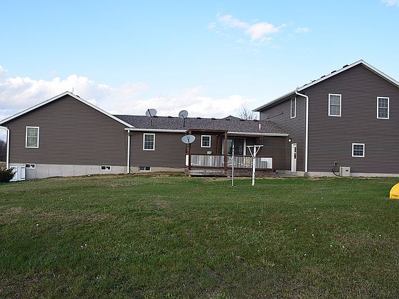 4th image of 2362 152nd St