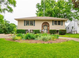 1312 J Ave E, Oskaloosa, IA 52577