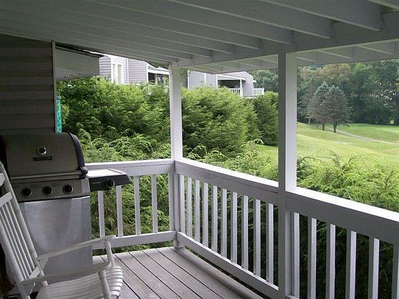 3rd image of 124 Mountain Club Dr