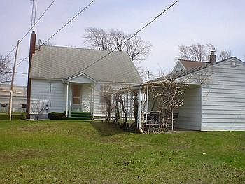 Nice large back yard.