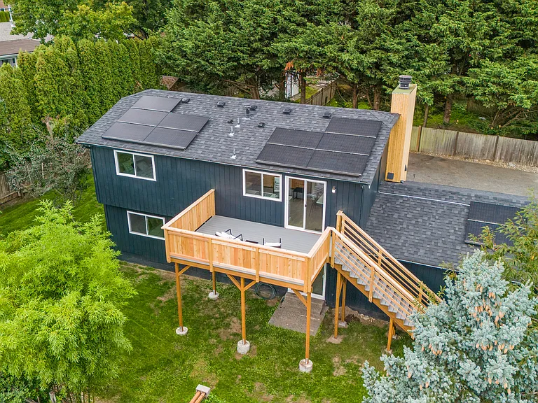920 207th Pl SE — Photo 33
