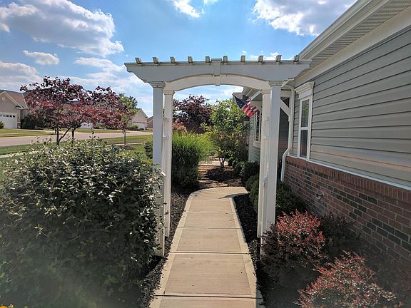 4th image of 1607 Oak Grove Ln