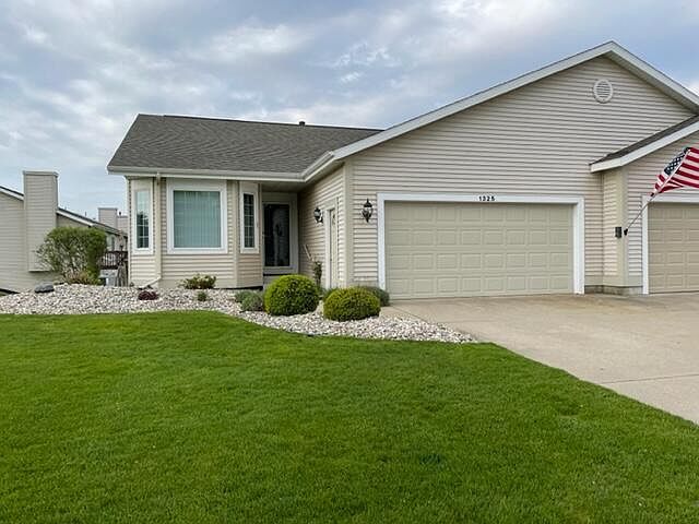 1st image of 1325 Meadowview Dr