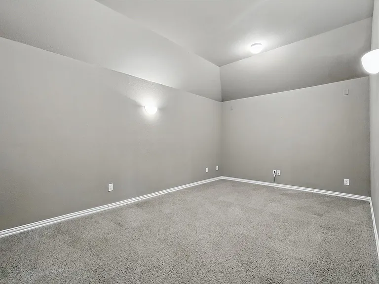 2812 Gooseberry Dr — Photo 25