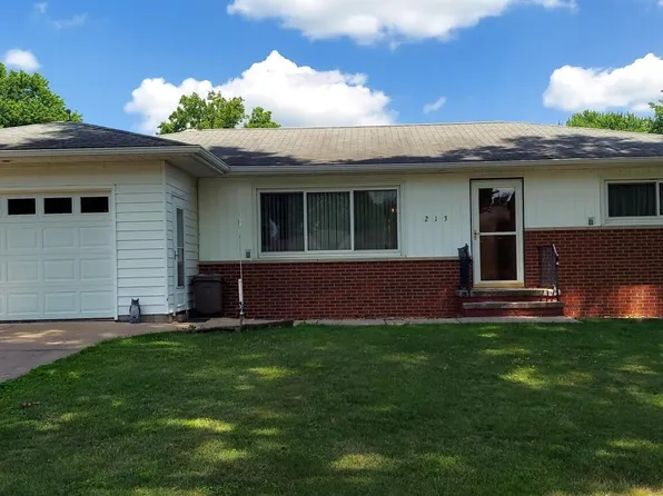 213 S Scandia St, Alpha, IL 61413