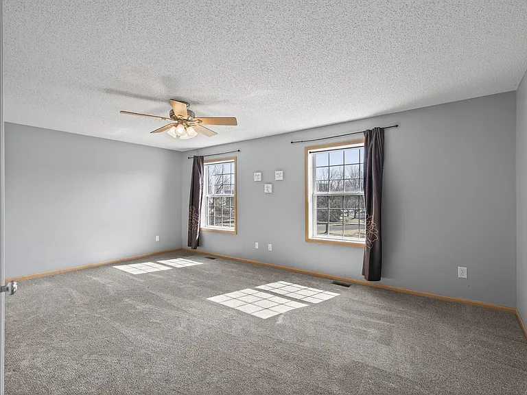 12210 Urbank St NE #B — Photo 25