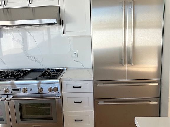 4th image of 20329 Stagg St