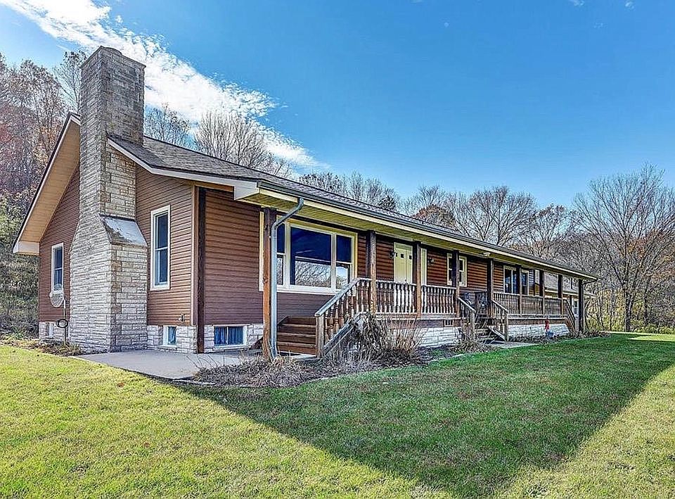 1st image of 124 Wood Valley Trl