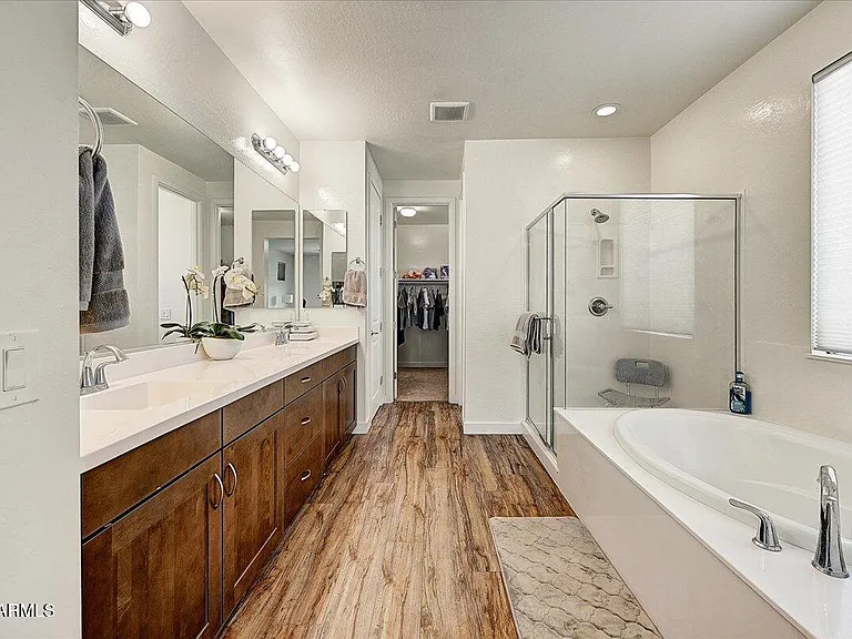 829 E Monte Way — Photo 26