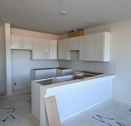 3rd image of 9096 Vesey Ave