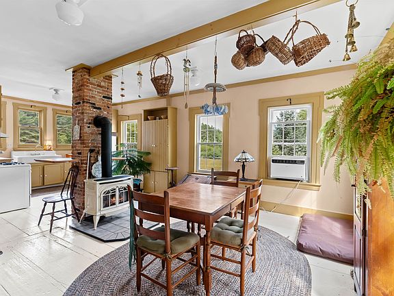 2nd image of 105 Porter Road