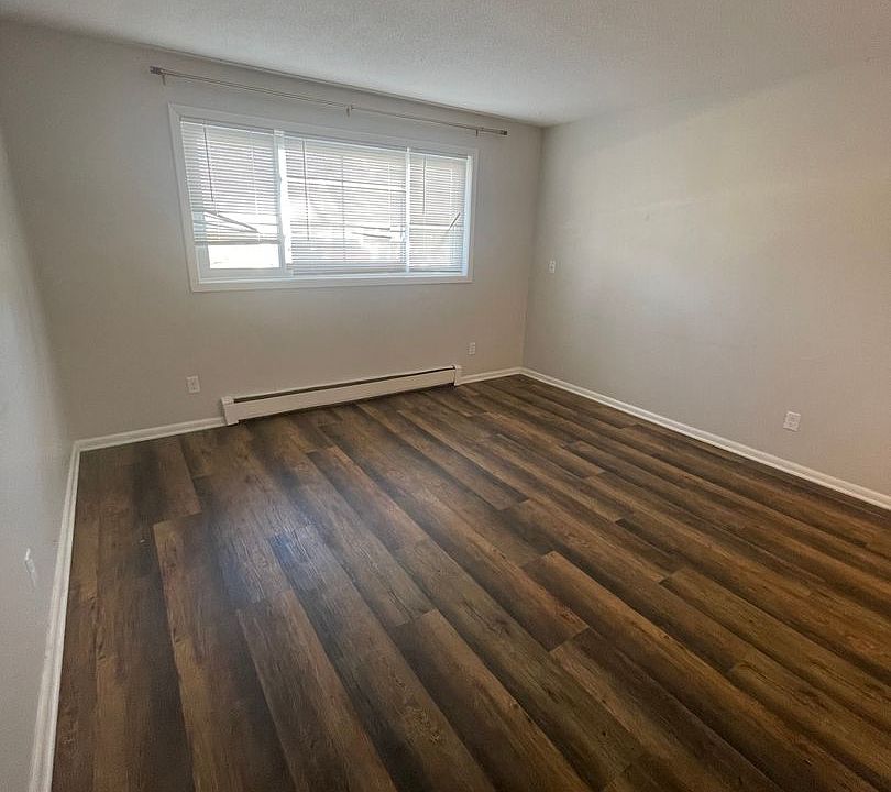 1st image of 2142 Belmont Ln APT 2