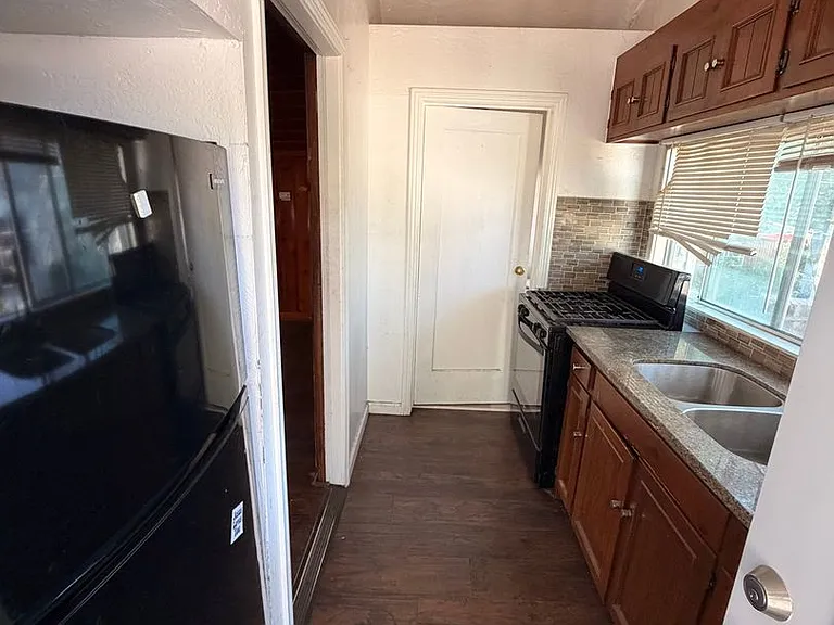 3036 Marysville Blvd #C — Photo 2