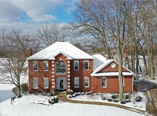 6105 Cherry Blossom Cir NW, North Canton, OH