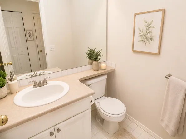 17712 NE 96th Way Unit 3, Redmond, WA 98052