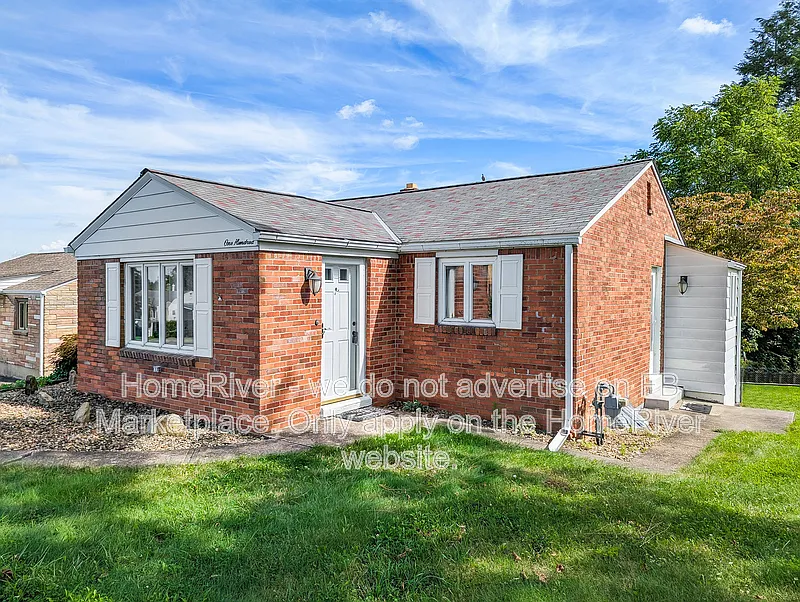 3 bed, 2.0 bath, 1028 sqft, $1,675 — Photo 2