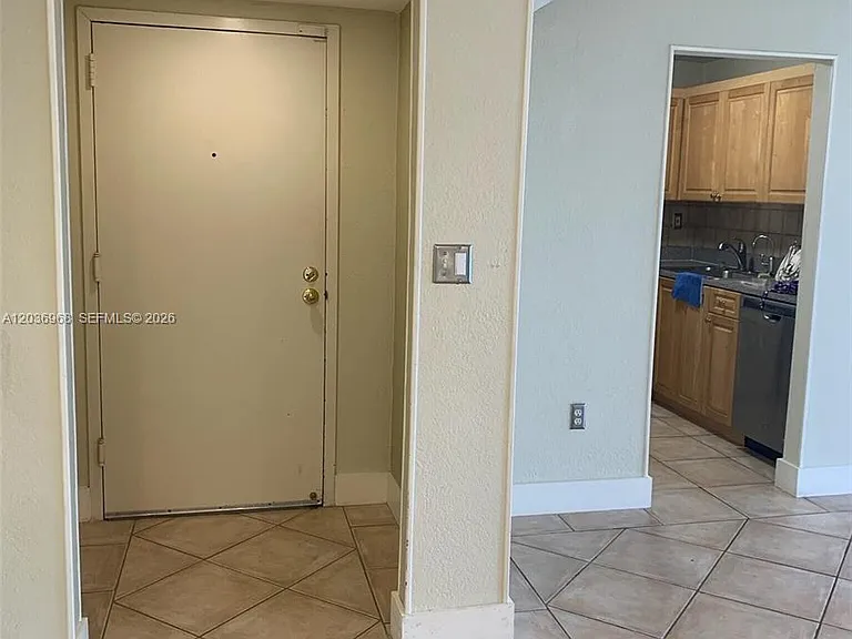 9310 Fontainebleau Blvd #515 — Photo 10