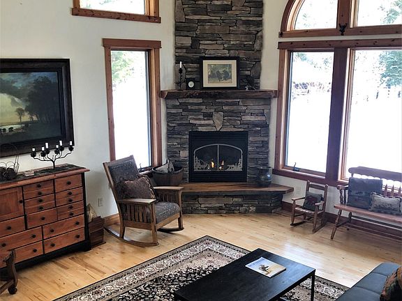 3rd image of 226 Blaine Lakeshore Dr