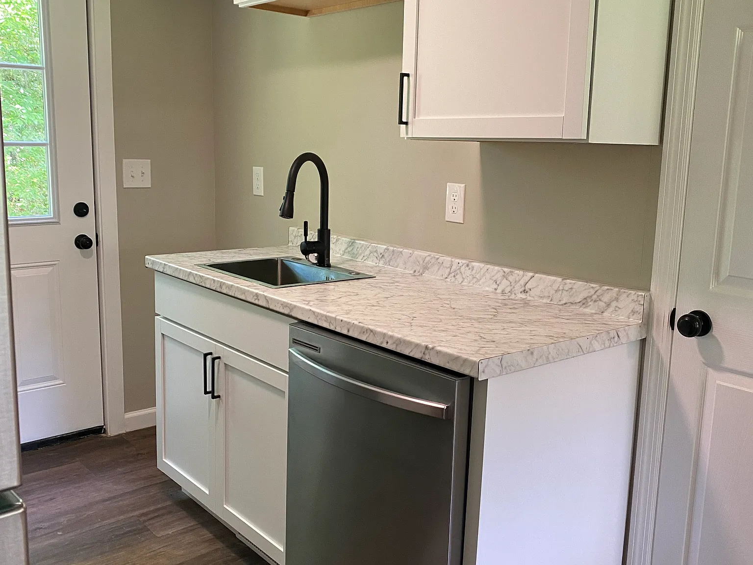 112 Viking Rd — Photo 4