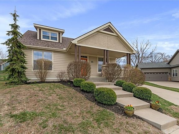 2nd image of 341 Cates Ct
