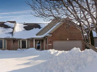 513 Brooks Hollow Ct, Dundee, MI