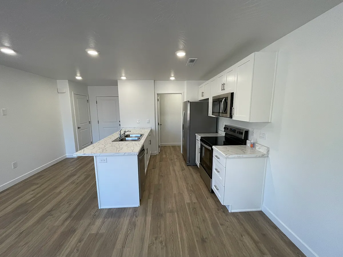 Building Photo - 2164 S Wolverine Way