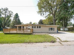802 W Brown St, Liberty, MO 64068