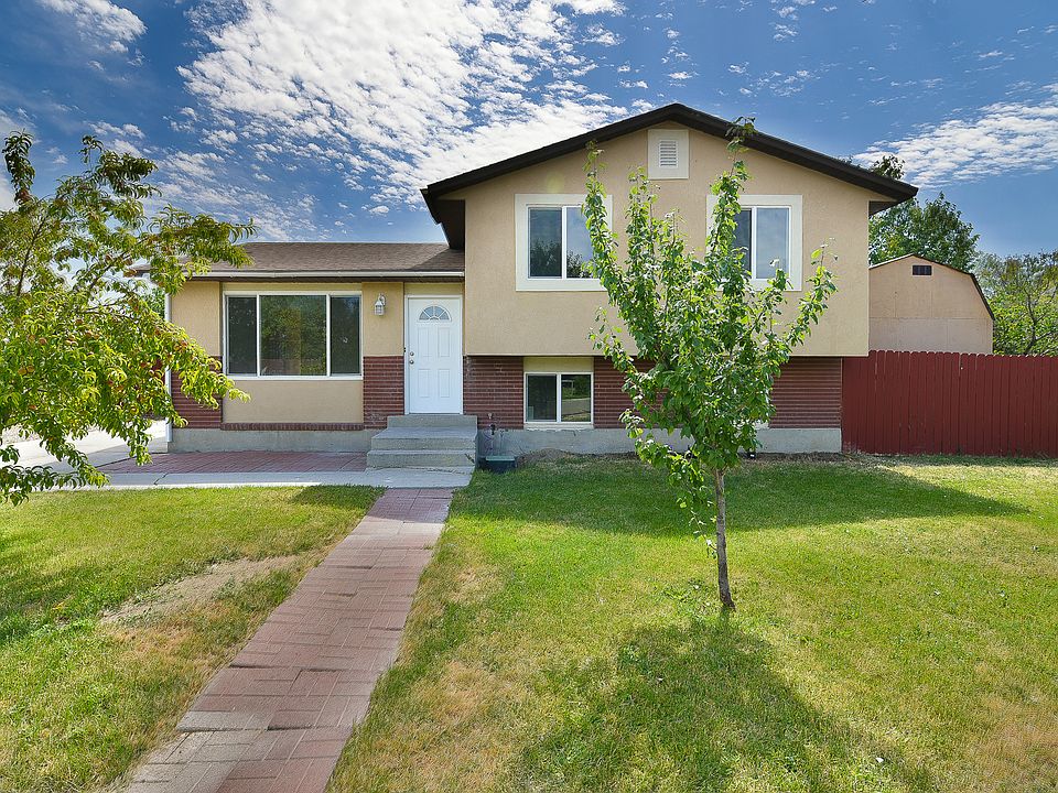 1st image of 6383 S Begonia Dr