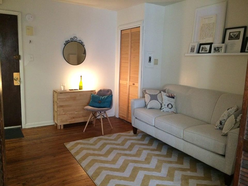 1st image of 929 Lombard St APT 202