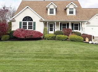 8690 Windy Ln, North East, PA 16428