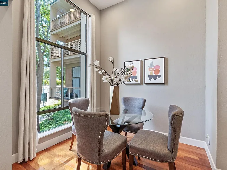 300 N Civic Dr #313 — Photo 3