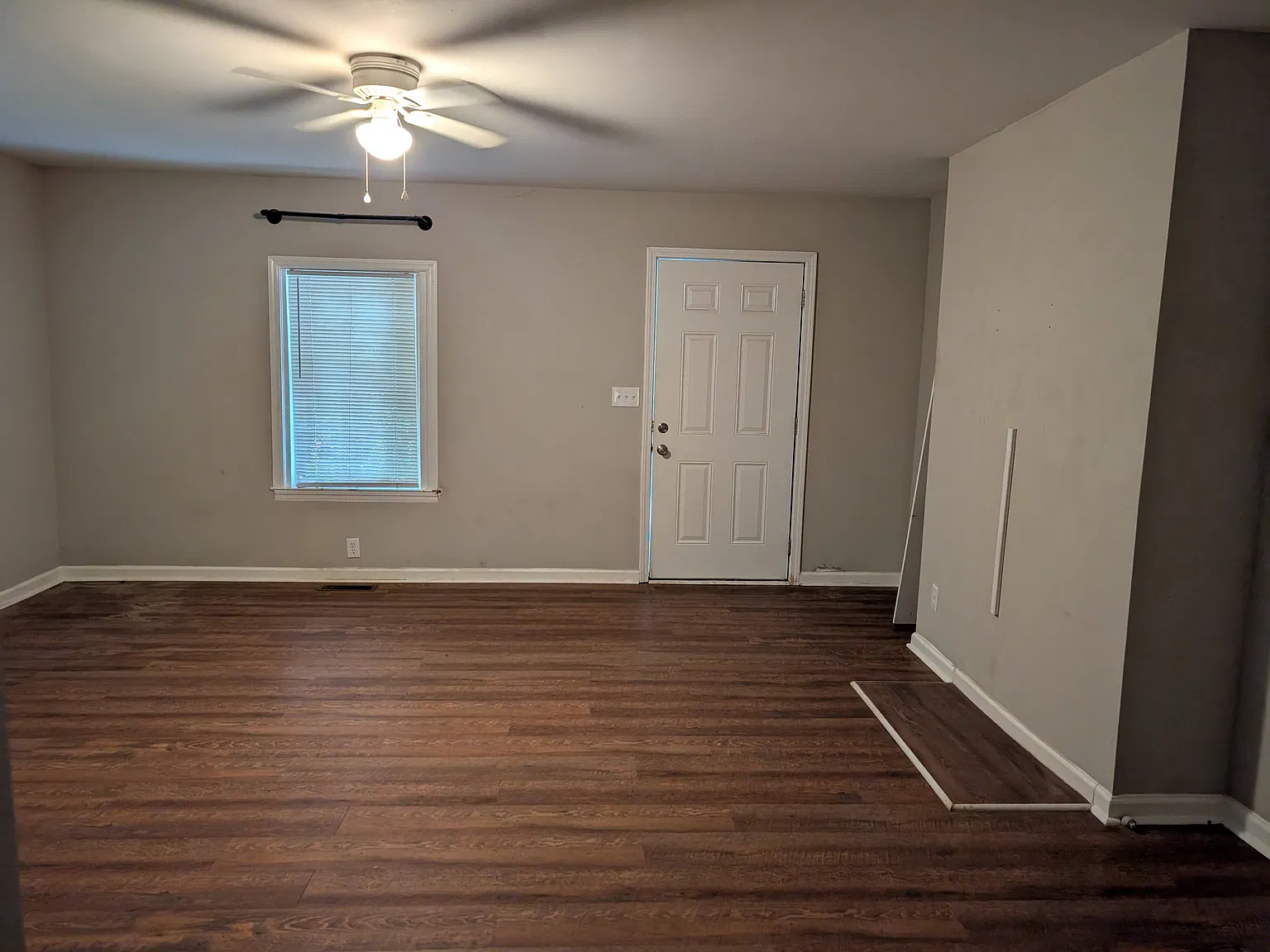 2 bed, 1093 sqft, $1,650 — Photo 3