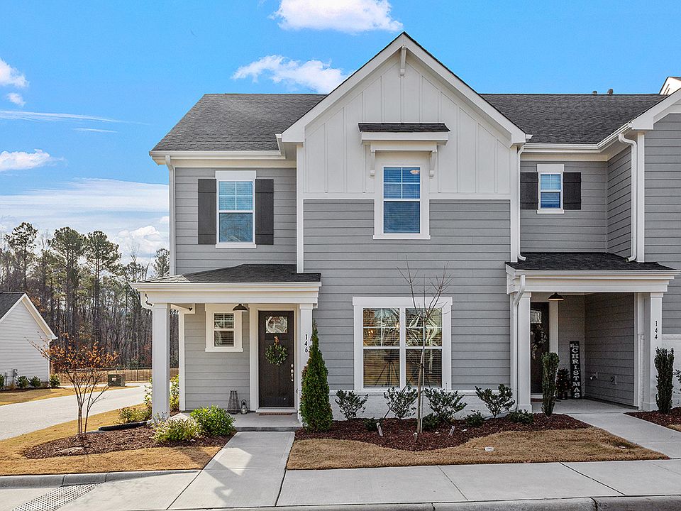 End unit townhome