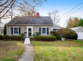 12 Salem Ln, Little Silver, NJ 07739