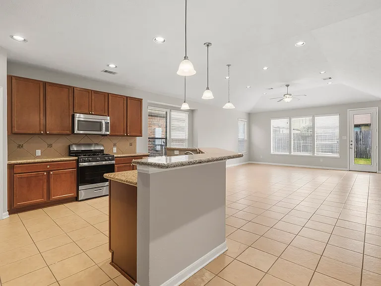 16430 Sheffield Run Dr — Photo 9