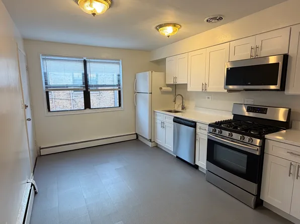 1654 W Pratt Blvd #2N, Chicago, IL 60626