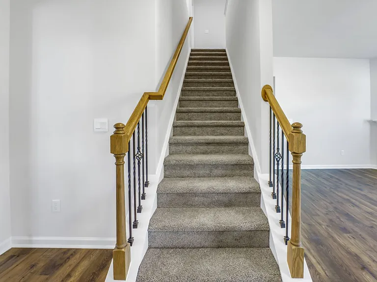 521 Grantham Dr — Photo 10