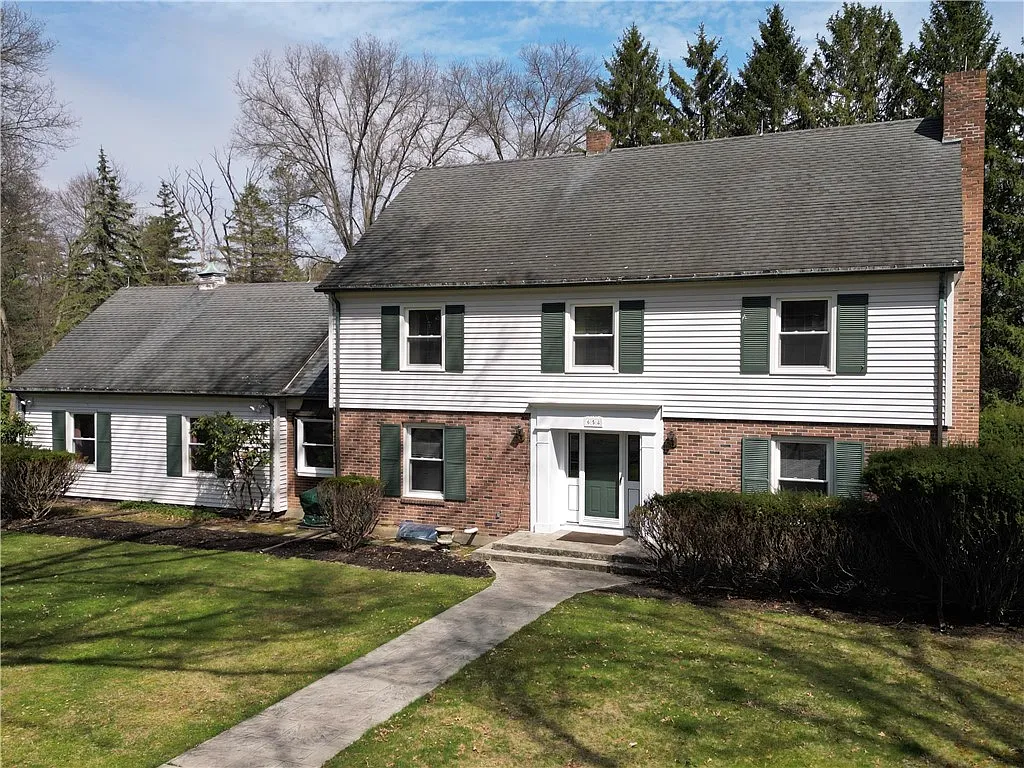 658 Cornell Rd photo 1