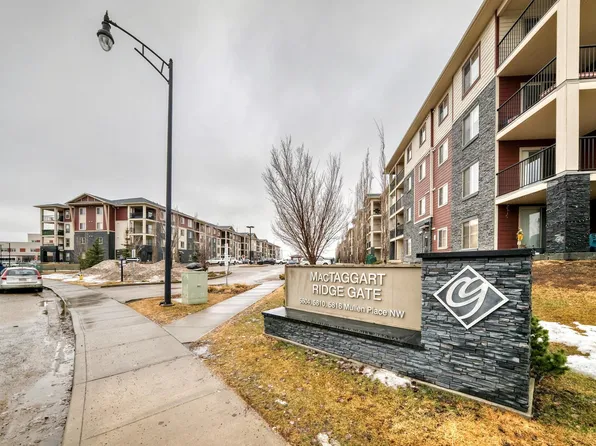 5810 Mullen Pl NW #116, Edmonton, AB T6R 0W3