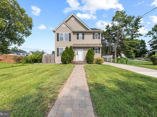14 S Pennsylvania Ave, Blackwood, NJ 08012