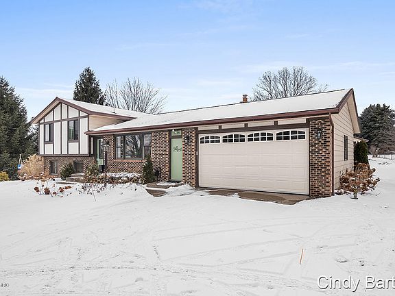 3rd image of 1735 76th St SE