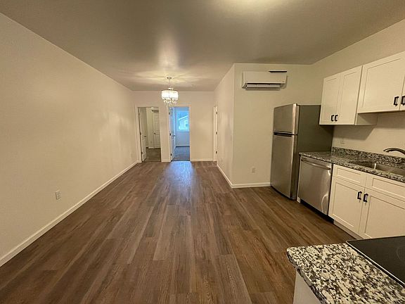 3rd image of 355 Saylor St #7