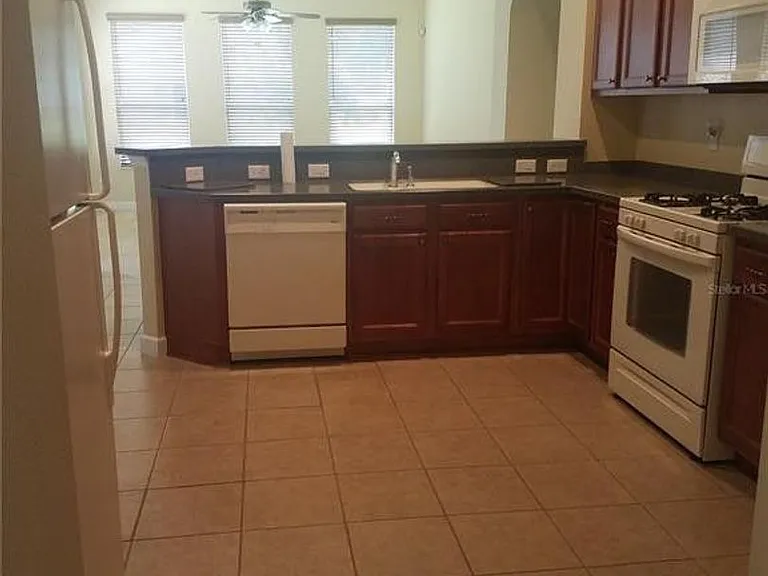 3033 Plymouth Rock Cir — Photo 6