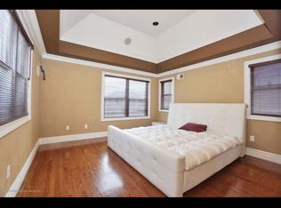 56 Perona Ln, Staten Island, NY 10308
