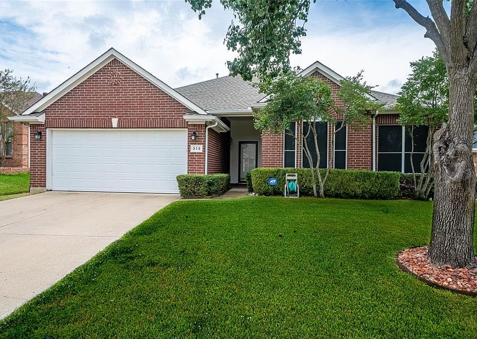 1st image of 313 Keswick Ln